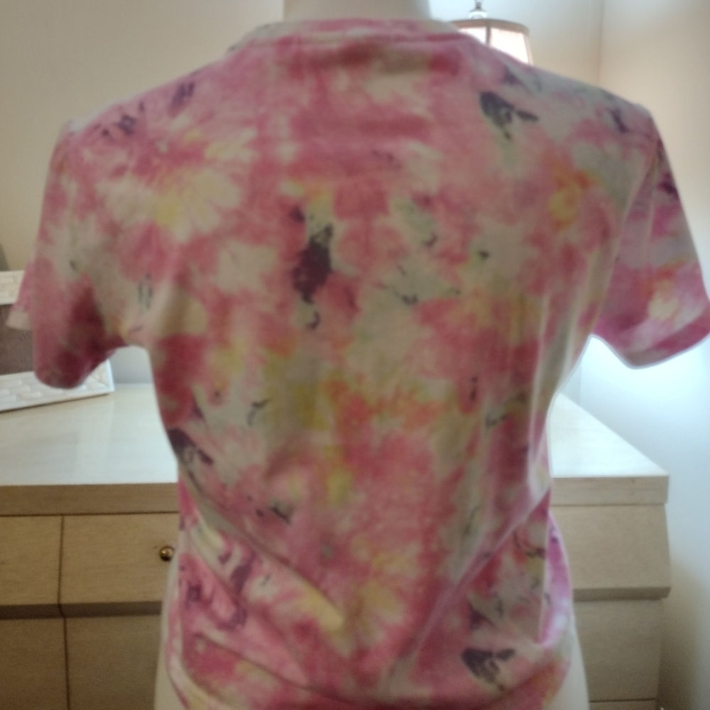 BCBGeneration XL Pink Pastels Tie Dye Raised Letter Scoop Neck Crop Top - Picture 7 of 11